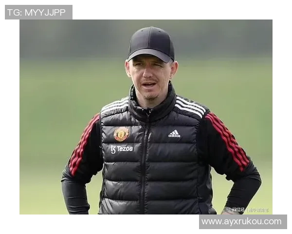 切尔西门将汉普顿荣膺BBC年度最佳女足球员称号