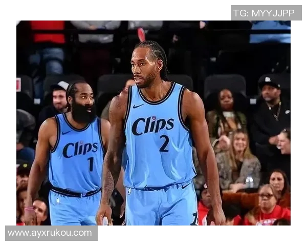 小卡复出状态良好13投6中贡献20分3篮板3抢断三分球表现出色